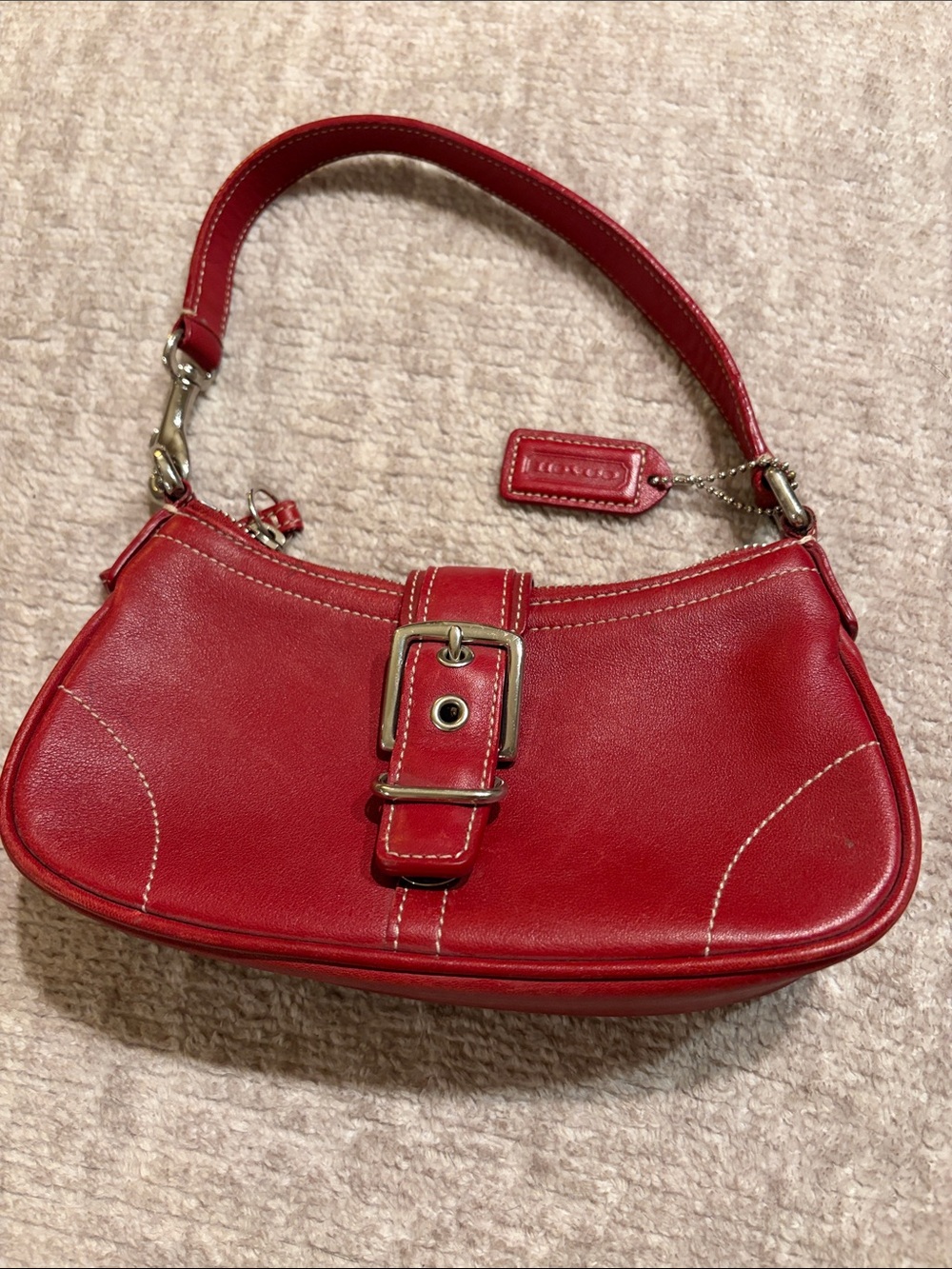 COACH Vintage Hampton Buckle Demi/Mini Bag Red Leather Very NICE! - Picture 2 of 10